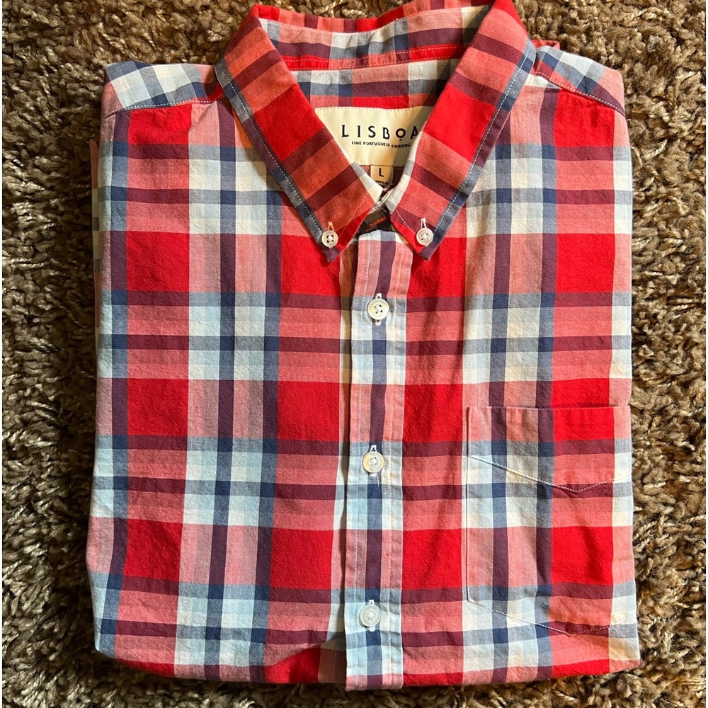 Lisboa Men’s Dress Shirt Size: Large